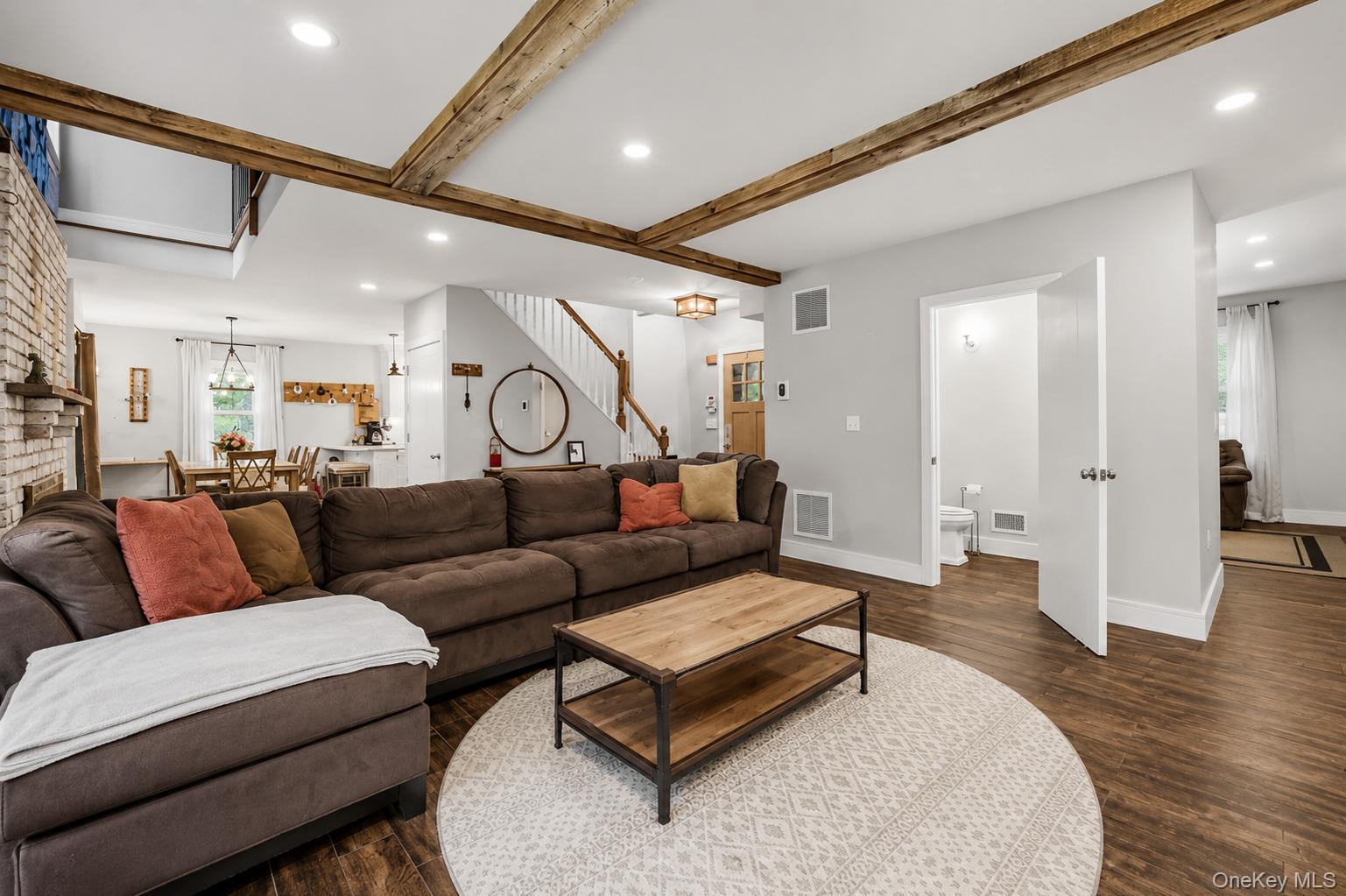 5 Tryon Circle