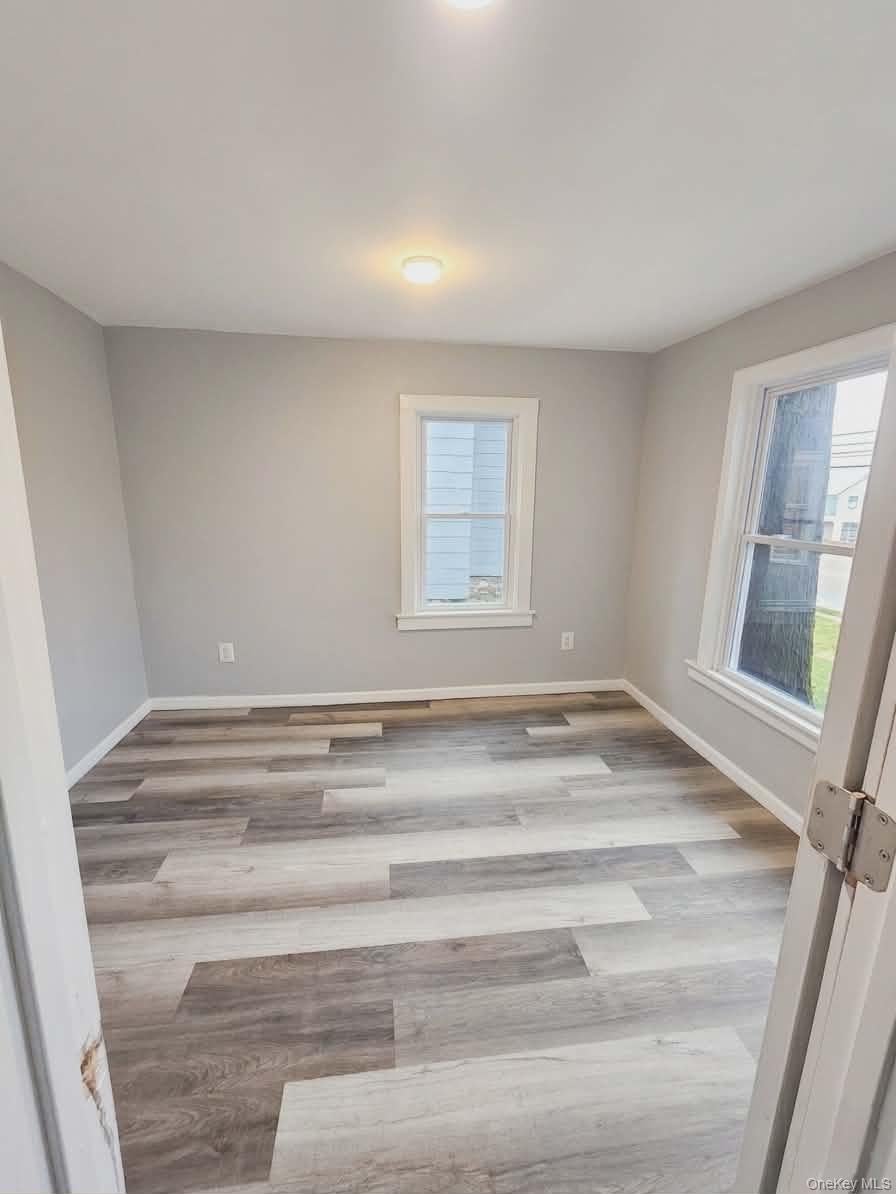 190 Conklin Avenue - Photo 3