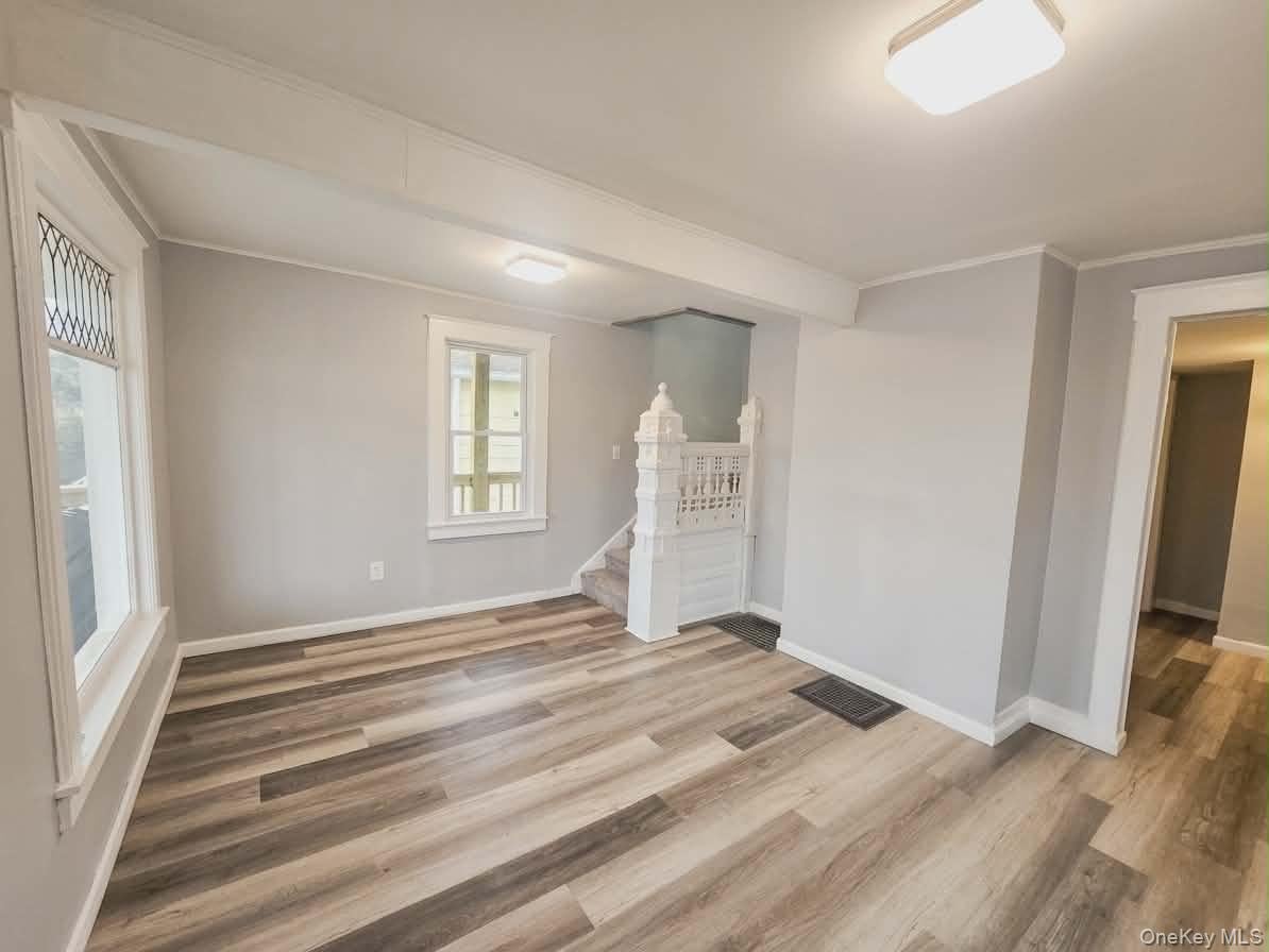 190 Conklin Avenue - Photo 2