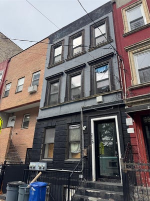 2243 BATHGATE AVE, BRONX, NY 10457 - Image 311aae86b5301acd4216129a3afcf743/2568557204