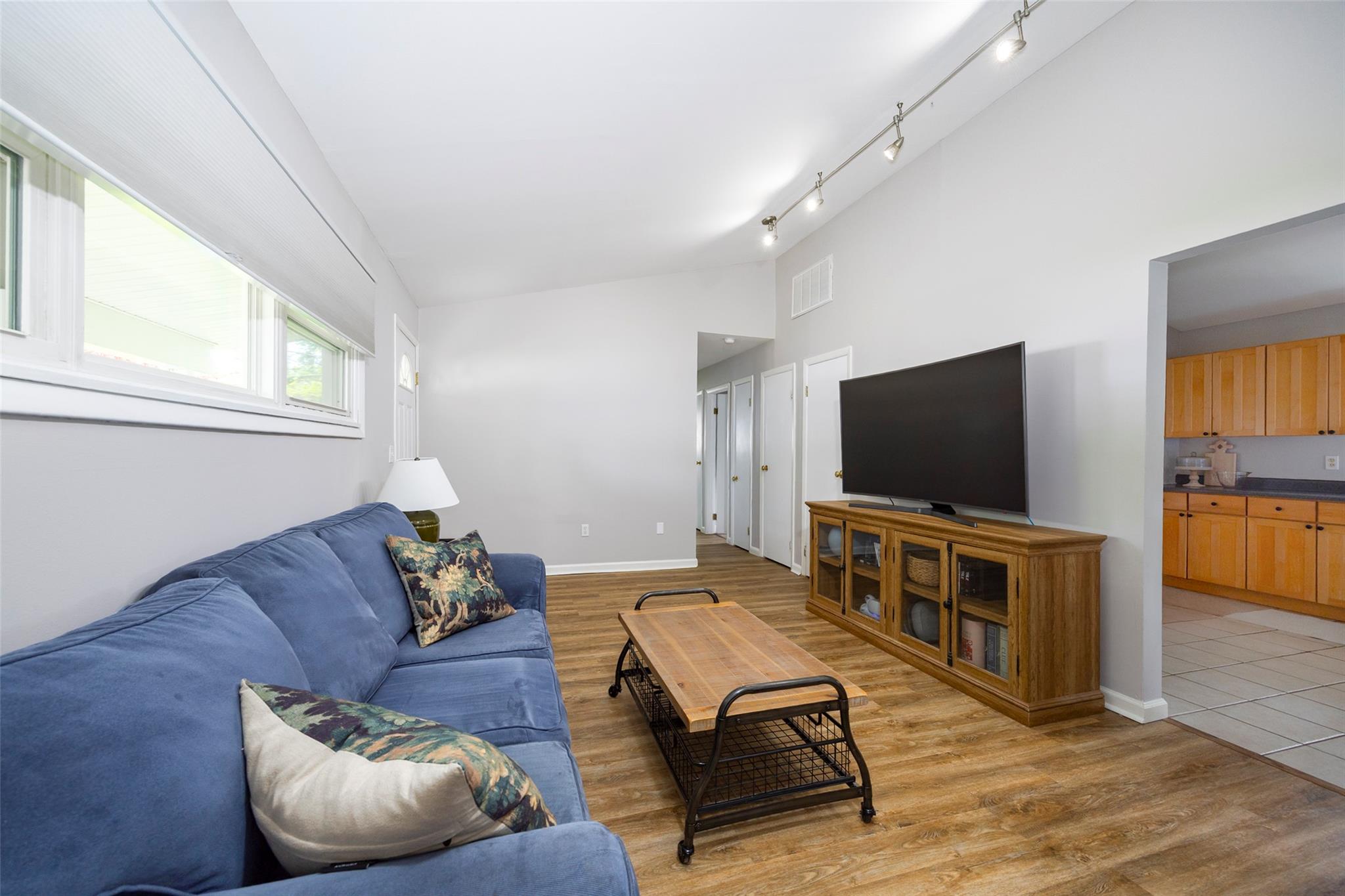 2 Princeton Street, Red Hook, New York image 15