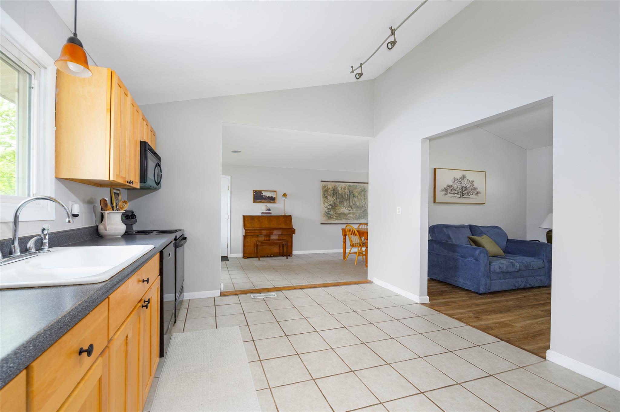 2 Princeton Street, Red Hook, New York image 10