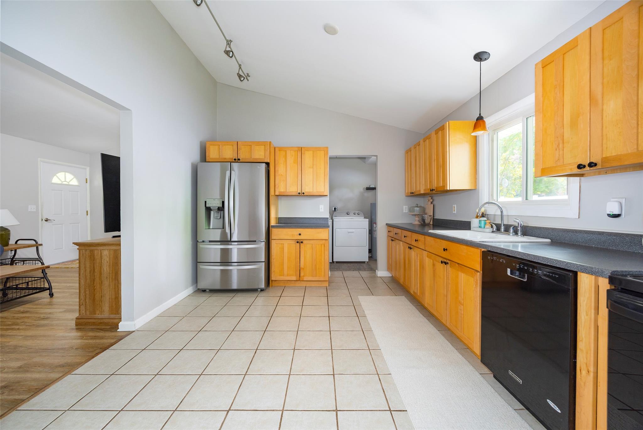 2 Princeton Street, Red Hook, New York image 8