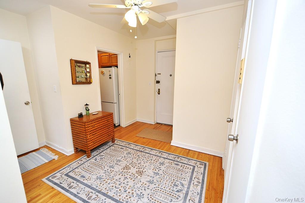 Scarsdale, New York 10583, United States, 1 Bedroom Bedrooms, ,1 BathroomBathrooms,Residential,Active,222542