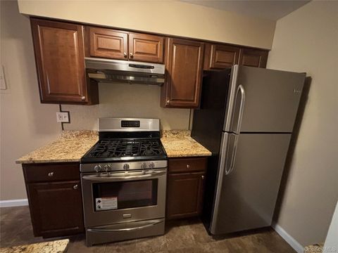 Photo of 4 Colonial Road #92, Beacon, NY 12508 (MLS # 968697)