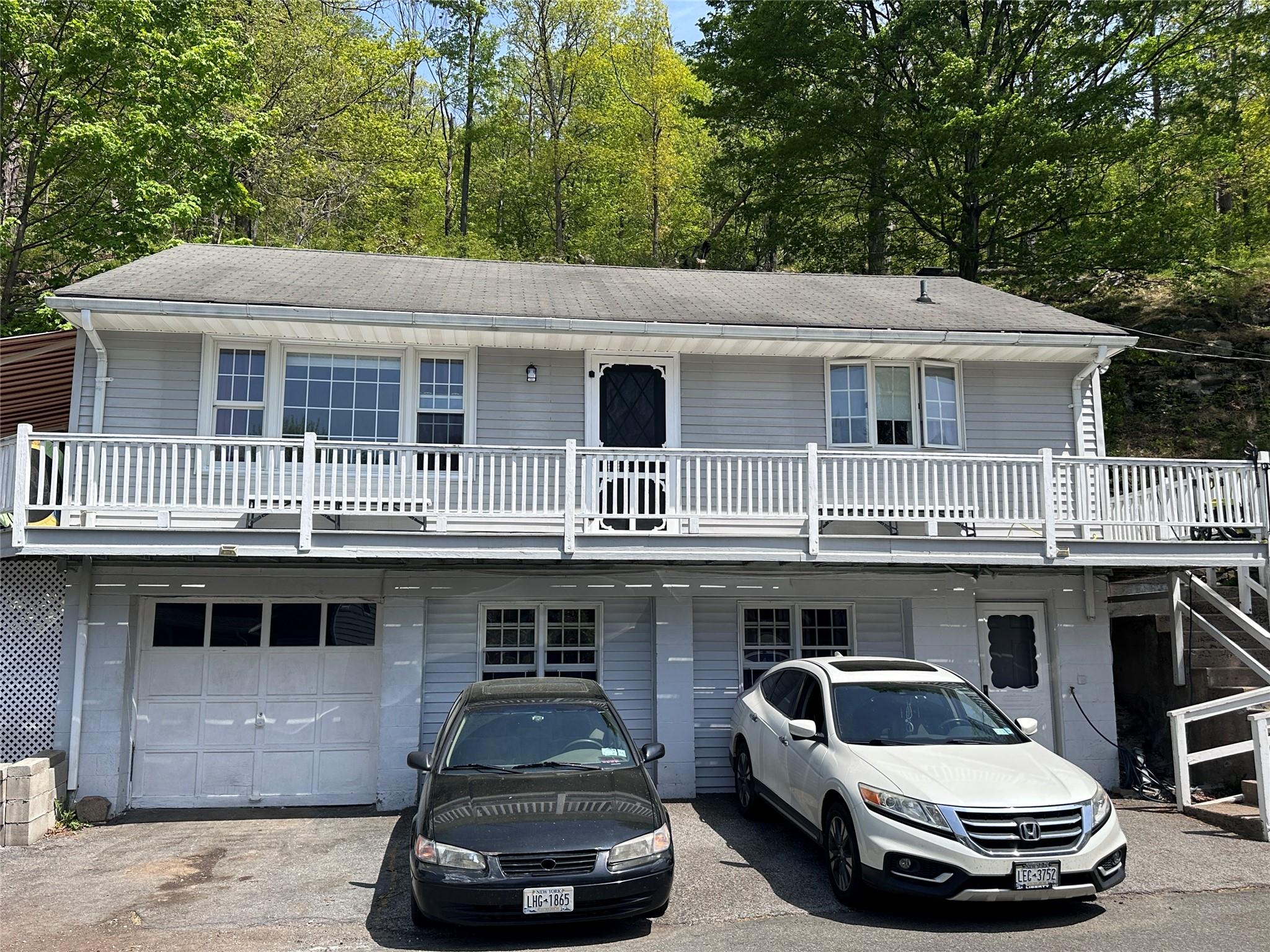 206 E Village Road, Tuxedo Park, New York image 2
