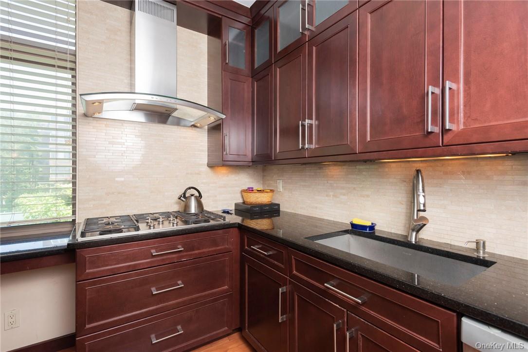 35 N Chatsworth Avenue 3Z
