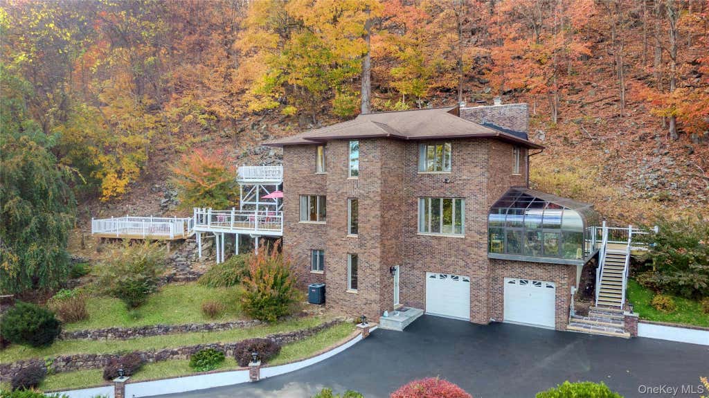 Photo of 908 Route 9W S, Nyack, NY 10960 (MLS # 1027095)