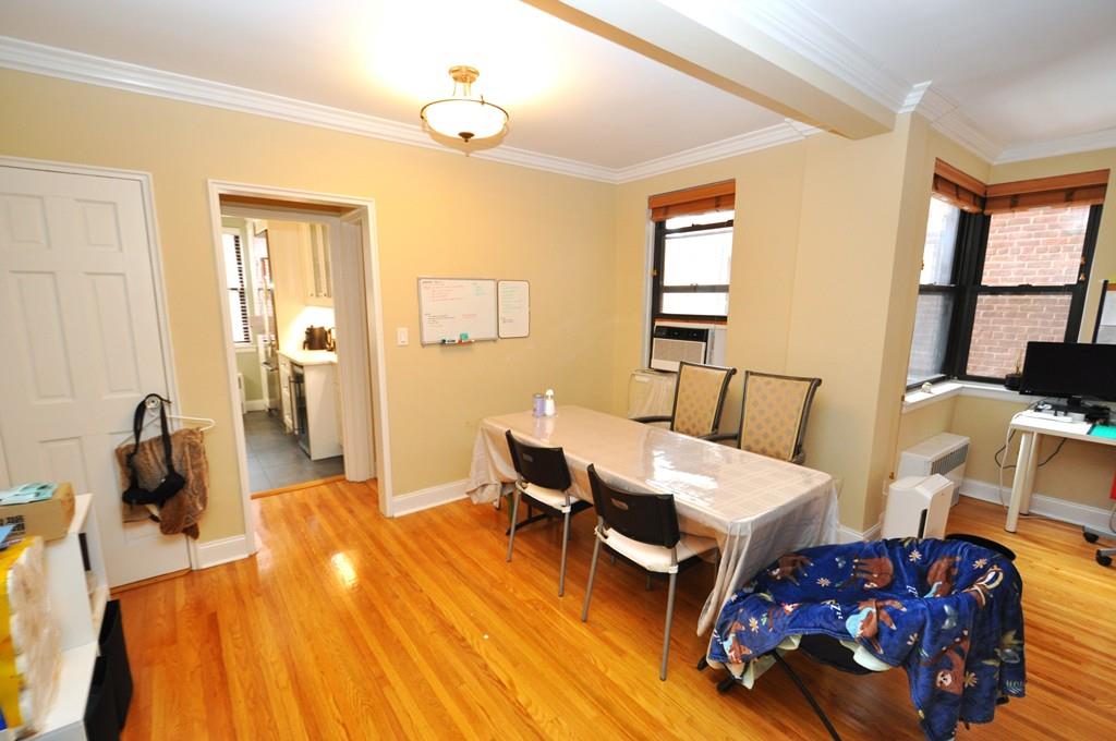 Scarsdale, New York 10583, United States, ,1 BathroomBathrooms,Residential,Active,4064