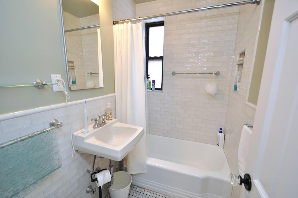 Scarsdale, New York 10583, United States, ,1 BathroomBathrooms,Residential,Active,4064