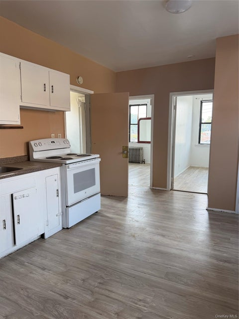 Apartment For Rent - 27 1st Street #3<br/> Westchester County, New Rochelle, NY 10801