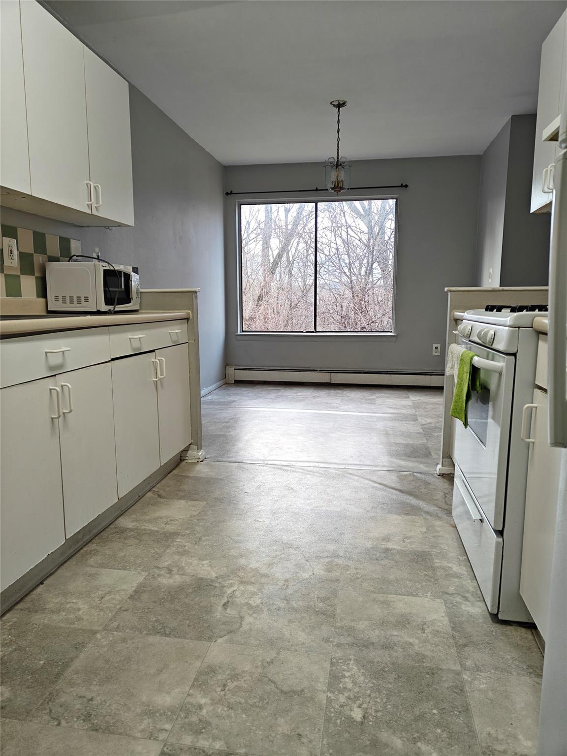 3 Hook Road #14E, Poughkeepsie, New York image 4