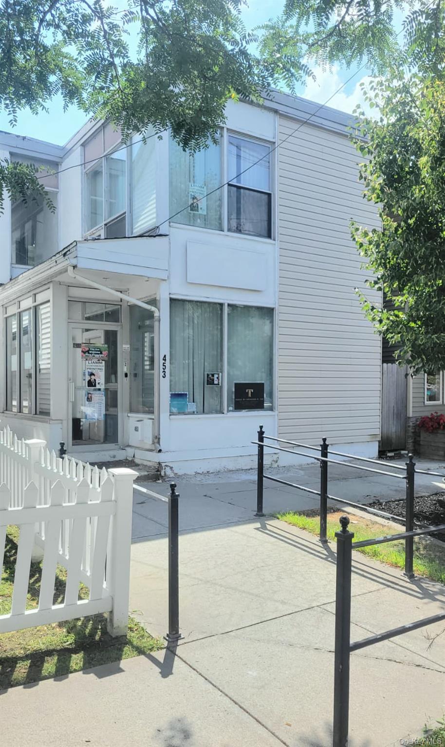 453 Broadway