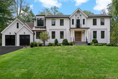 Townhouse For Sale - 14 Kolbert Drive<br/> Scarsdale, NY 10583