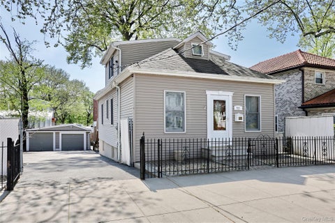 Homes For Sale - 721 Vincent Avenue<br/> Bronx, NY 10465