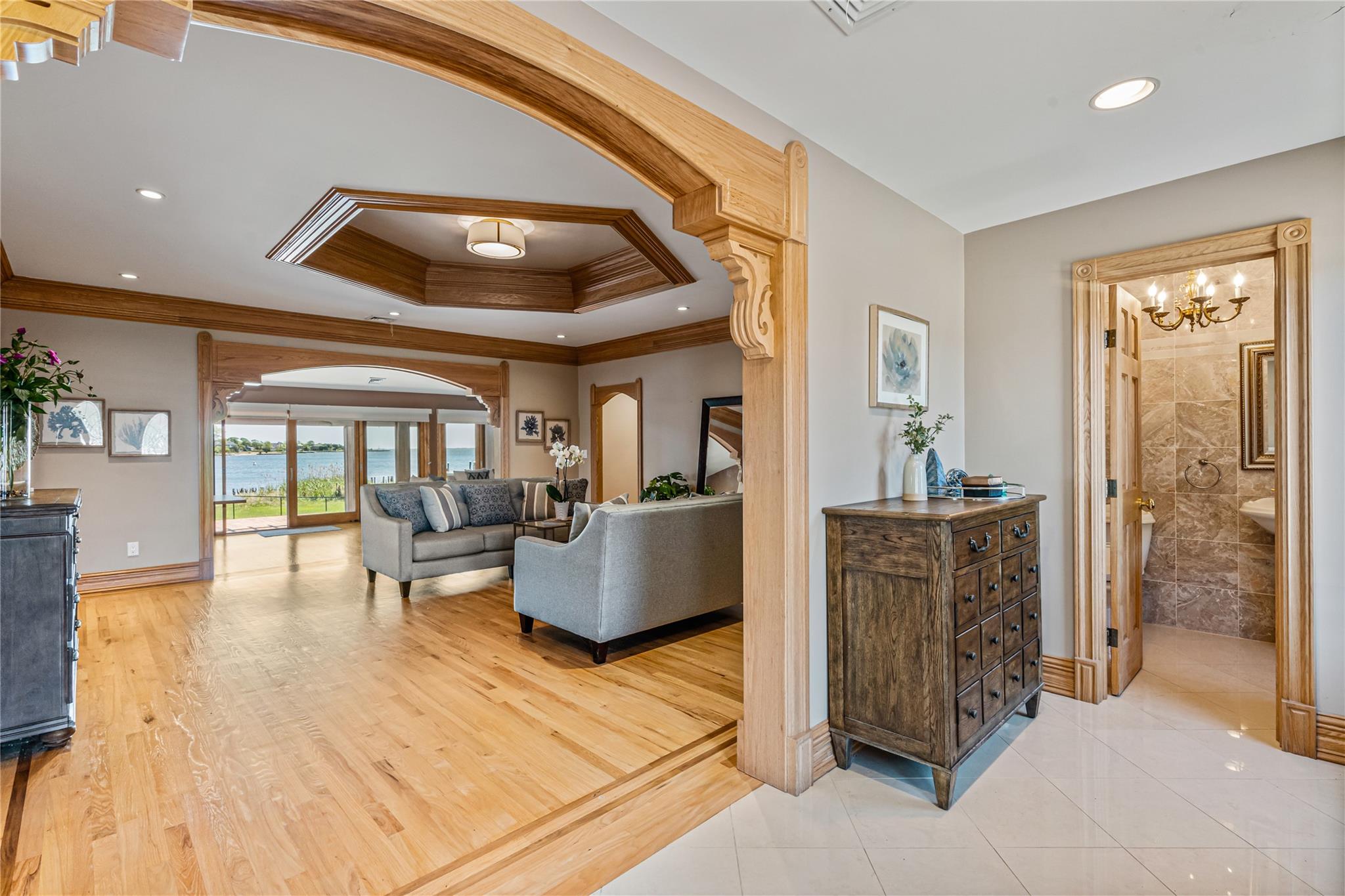 15 Post Lane, Bay Shore, New York image 7
