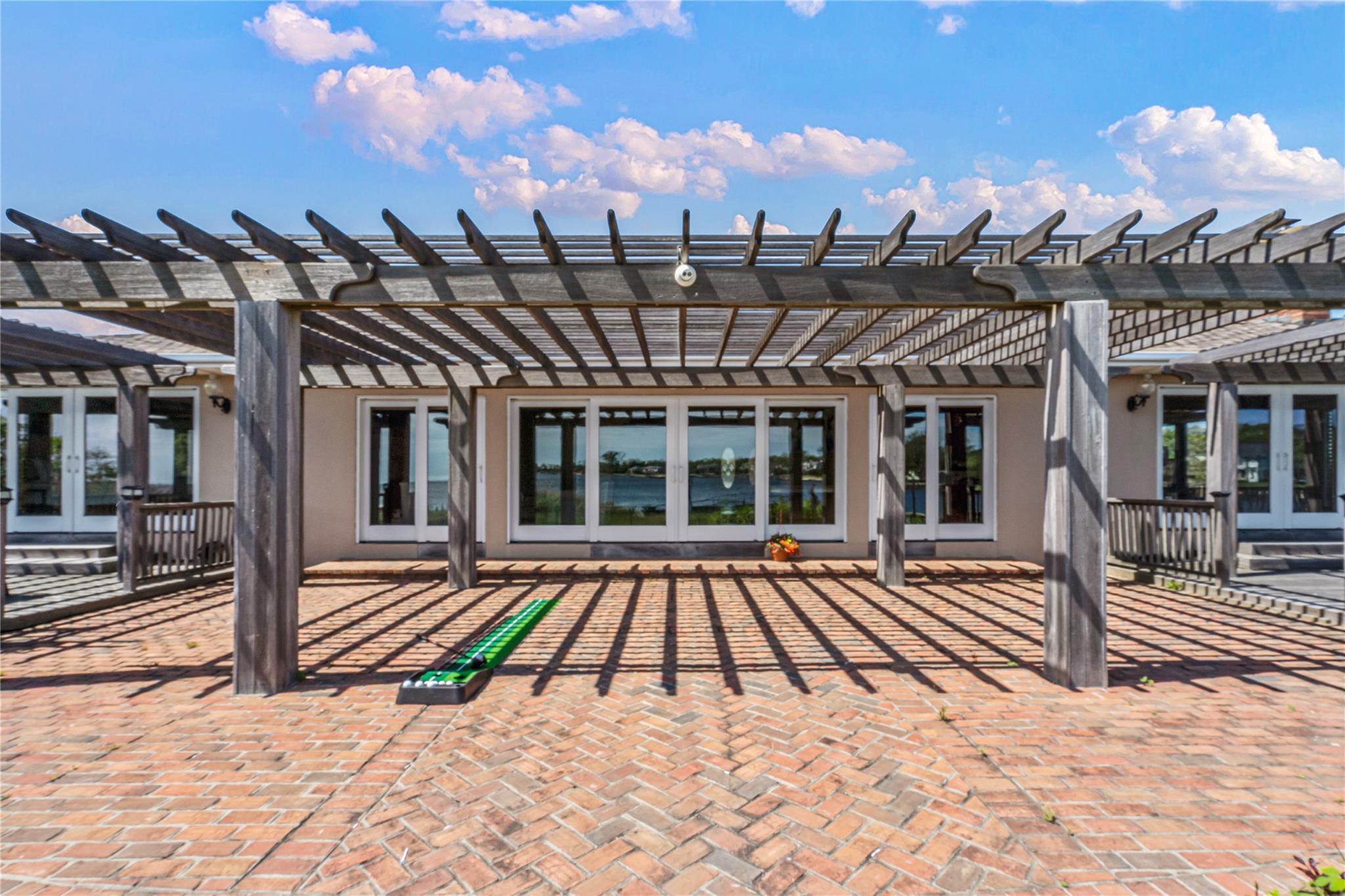 15 Post Lane, Bay Shore, New York image 38
