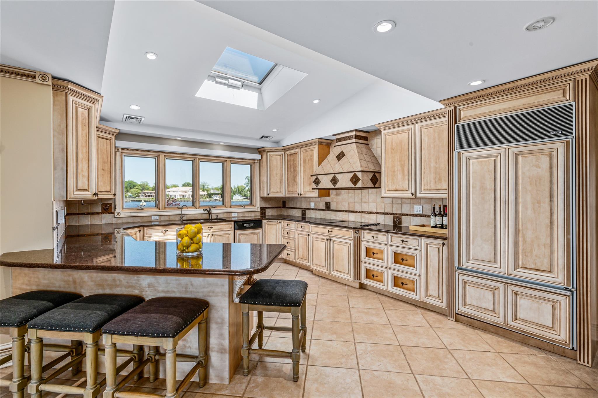 15 Post Lane, Bay Shore, New York image 15