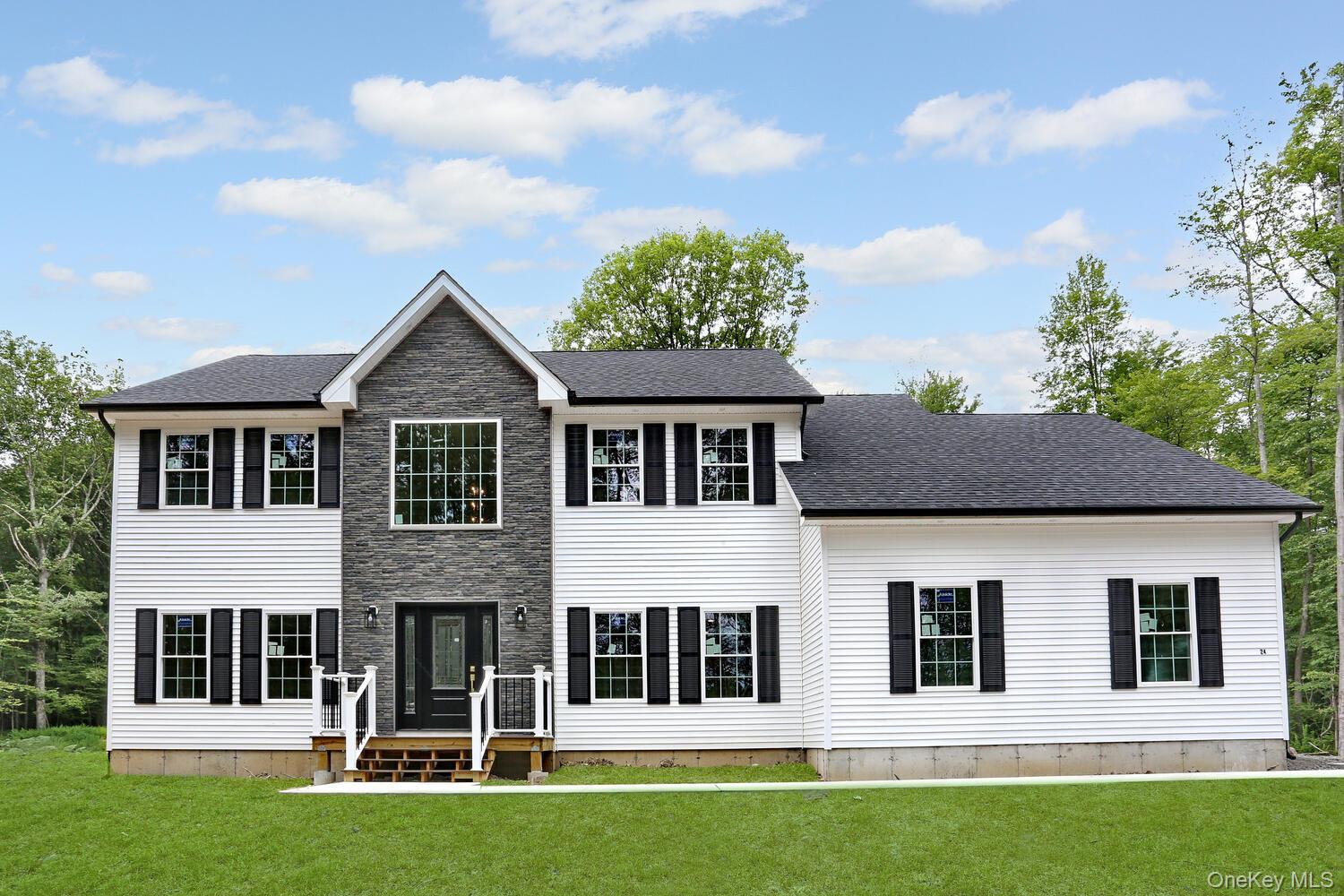 24 Forest Hills Lane