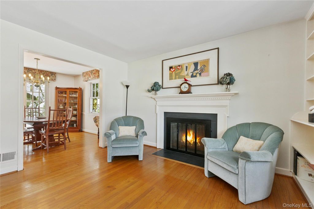 Photo of 32 Harrison Drive, Larchmont, NY 10538 (MLS # 947653)