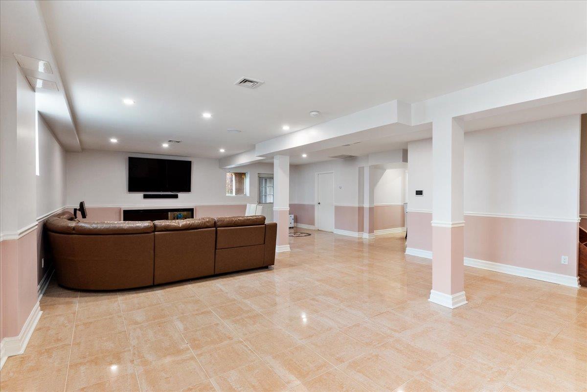 157-03 9th Avenue, Beechhurst, New York image 38
