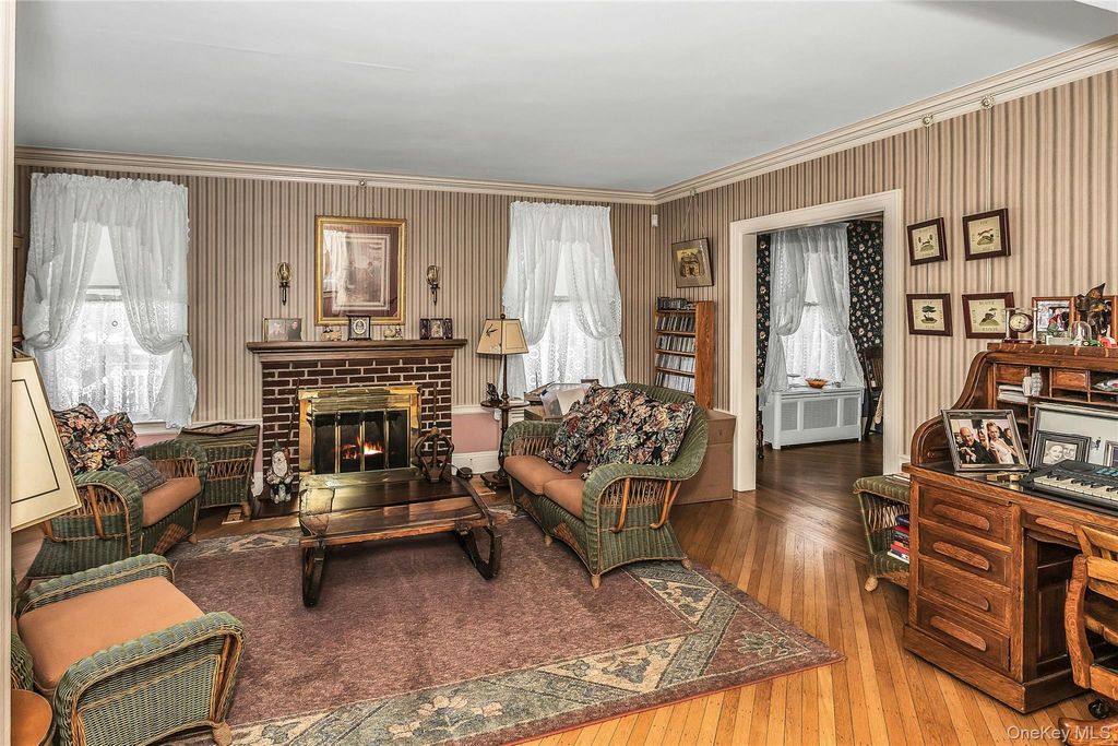 Photo of 8 3rd Place, Garden City, NY 11530 (MLS # 952204)