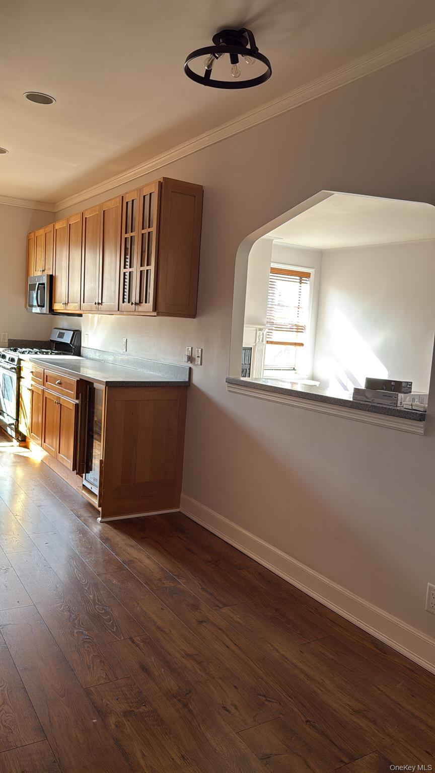 25 Parkview Avenue 6L