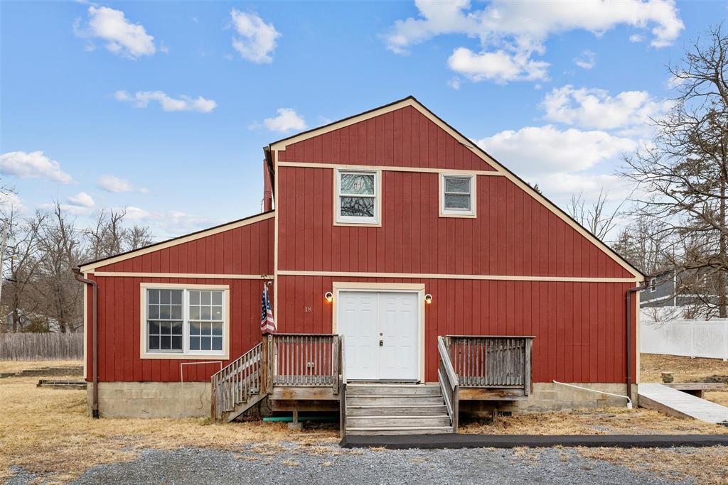 Rental Property at St Georges Avenue, Monroe, New York - Bedrooms: 4 
Bathrooms: 2 
Rooms: 8  - $3,550 MO.