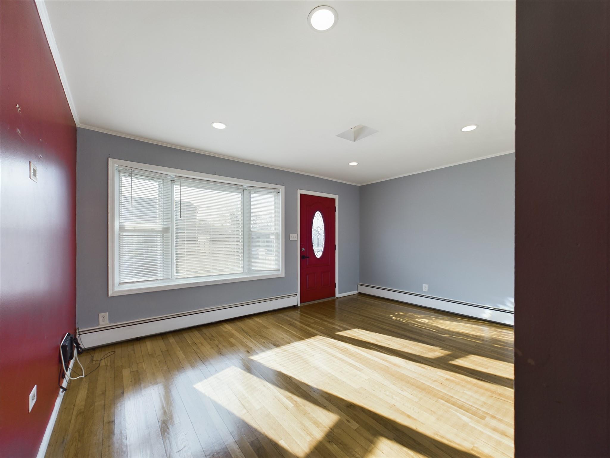 37 Tremont Road, Lindenhurst, New York image 3