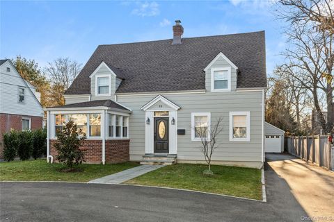 26 Community Road Bay Shore NY 11706