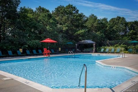 Apartment For Rent - 1004 Saddle Rock Road #1004<br/> Holbrook, NY 11741