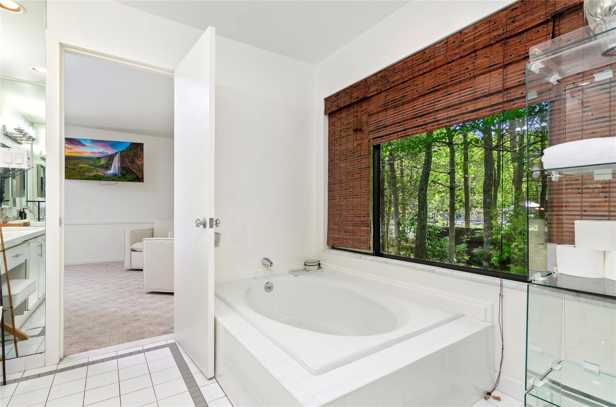 24 N Quarter Road, Westhampton, New York image 12