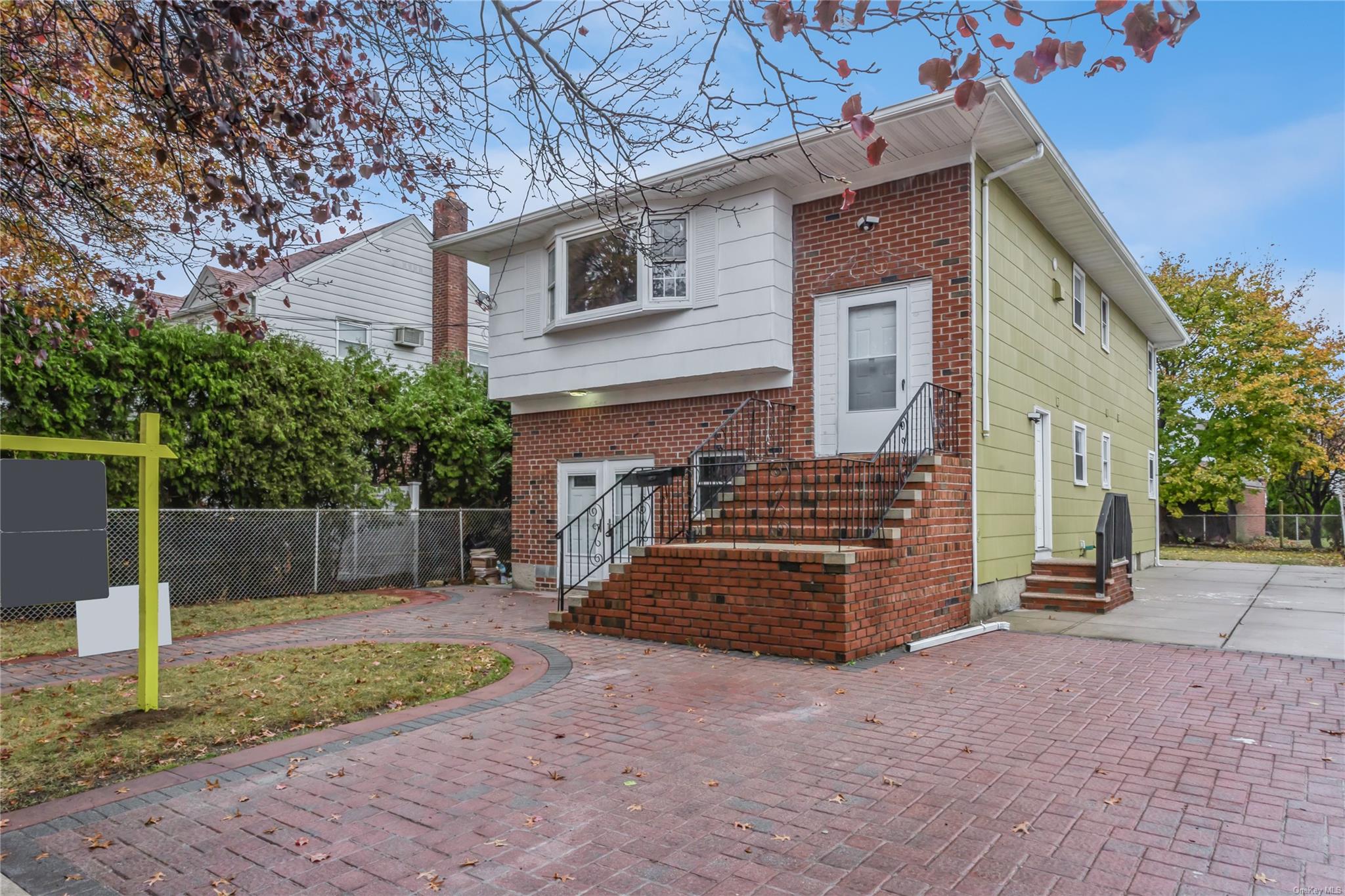 112 Hillside Boulevard, New Hyde Park, New York image 2