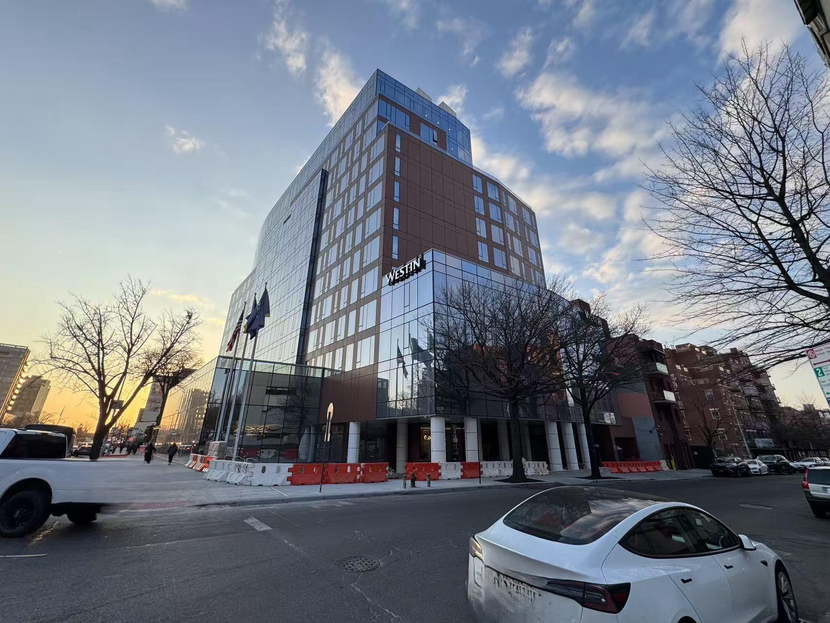 Rental Property at Leavitt Street 11C, Flushing, Queens, NY - Bathrooms: 1 
Rooms: 1  - $2,880 MO.