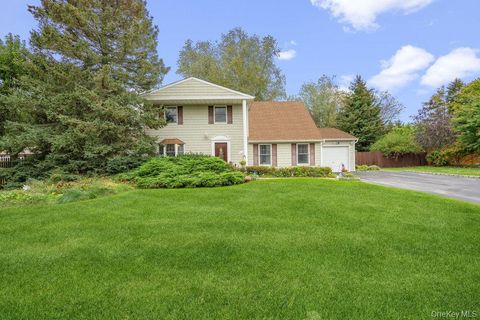 4 Windmill Lane Mount Sinai NY 11766