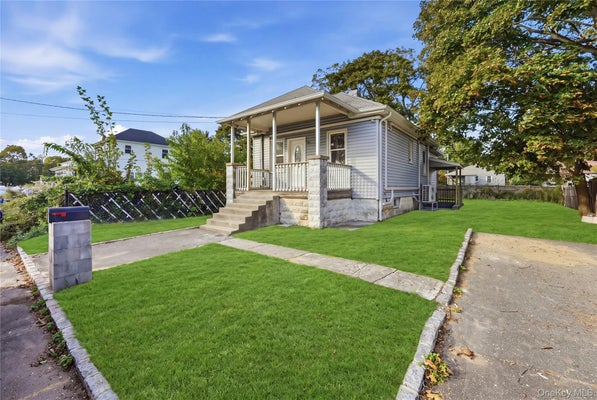 137 43RD ST, COPIAGUE, NY 11726 - Image 3186b72ffece7a96cfe7ccffe575549a/707541108