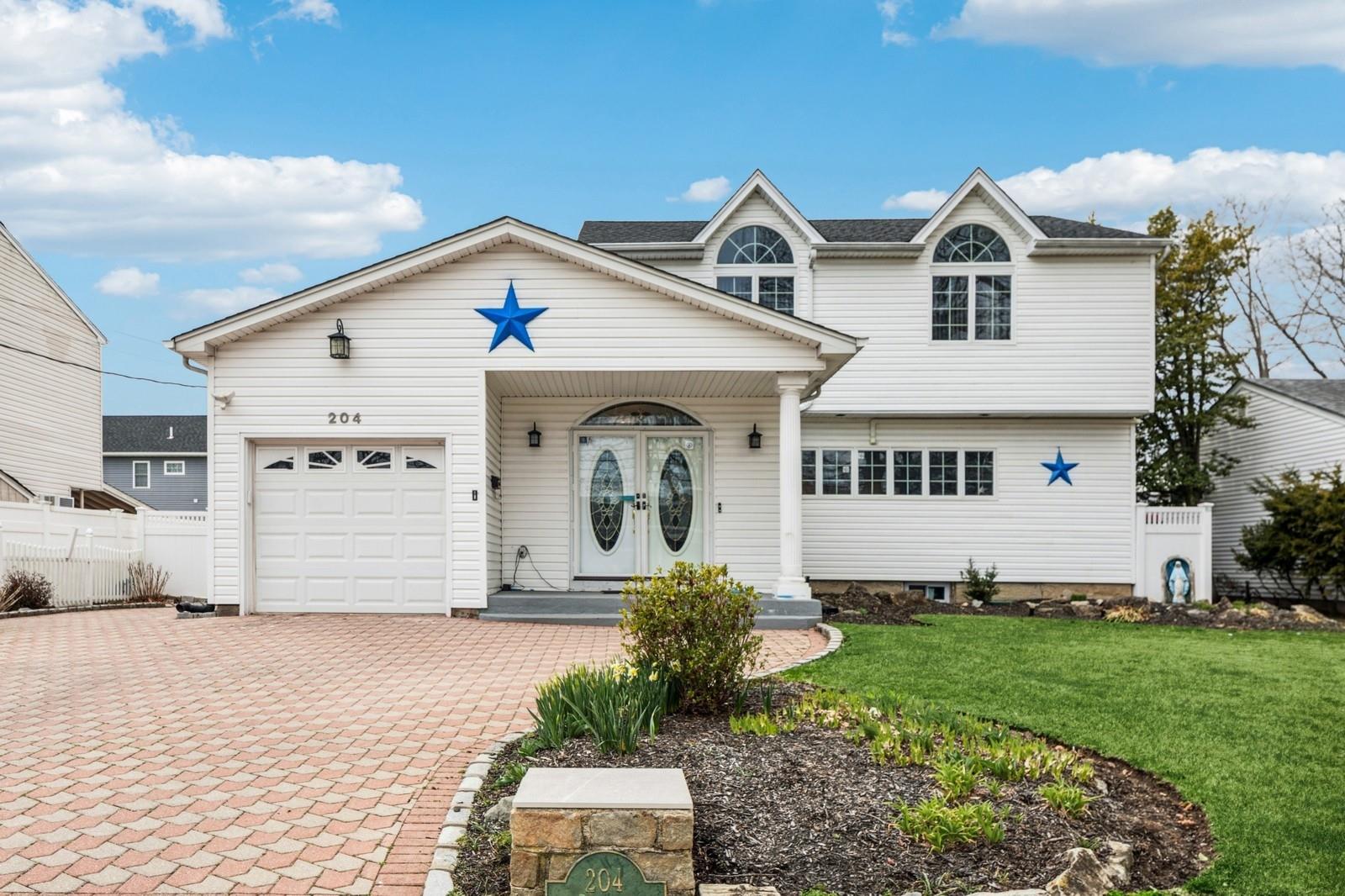 204 Broadway, Massapequa Park, New York image 1