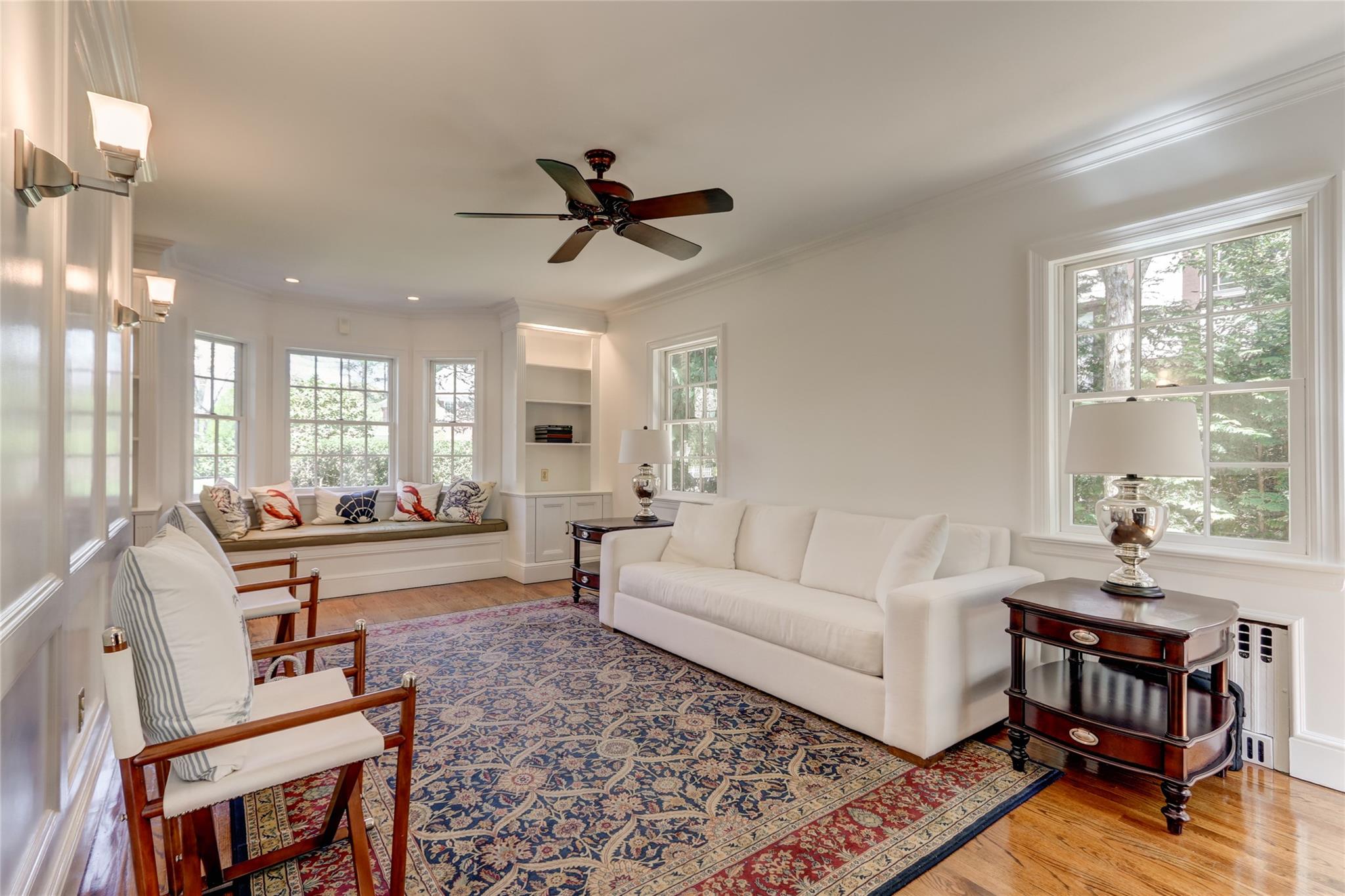 16 Warwick Road, Rockville Centre, New York image 8