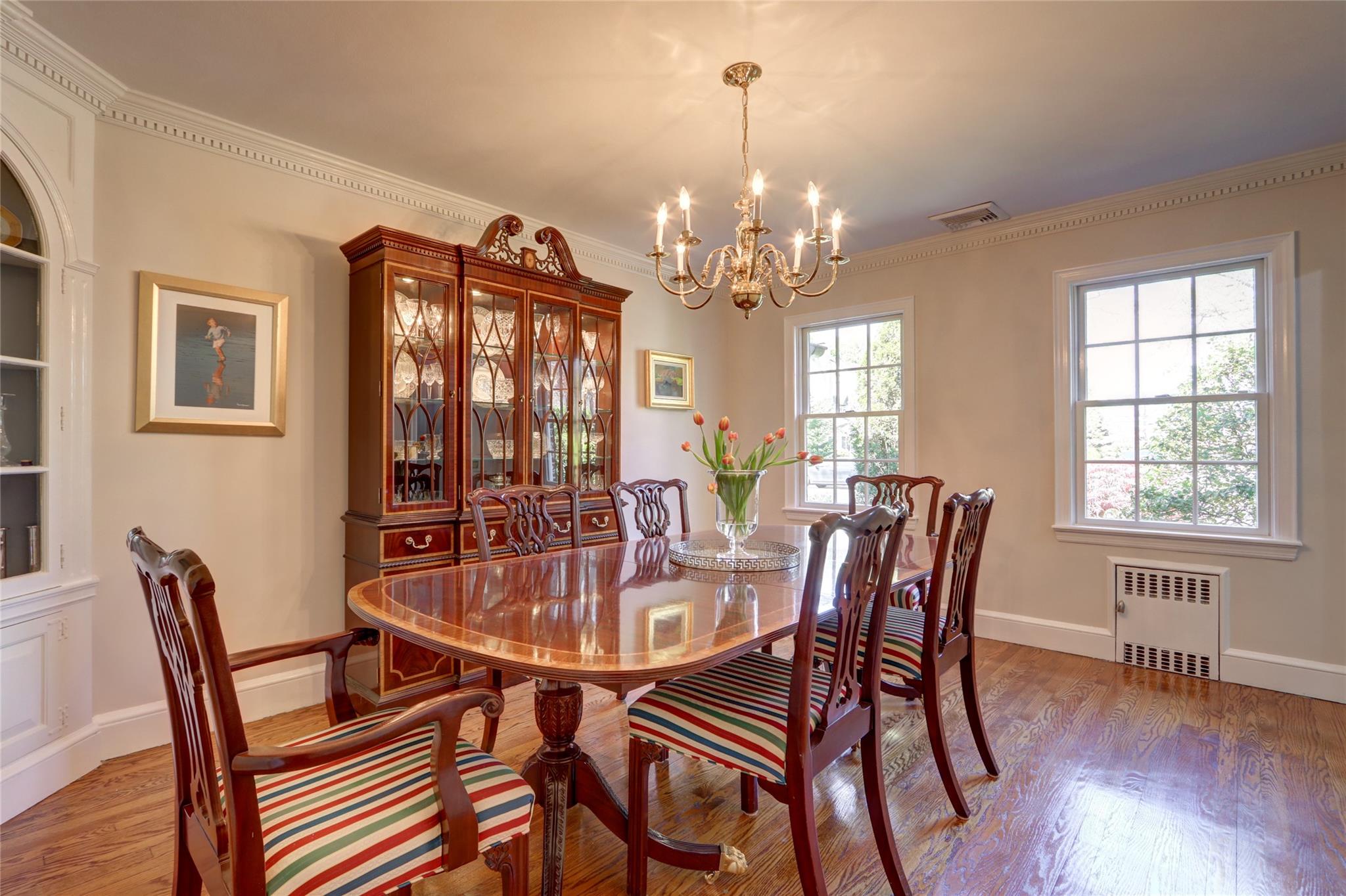 16 Warwick Road, Rockville Centre, New York image 5