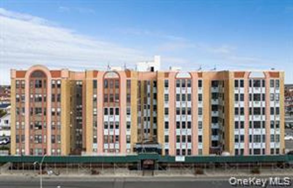 Photo of 25 W Broadway #204, Long Beach, NY 11561 (MLS # 943767)