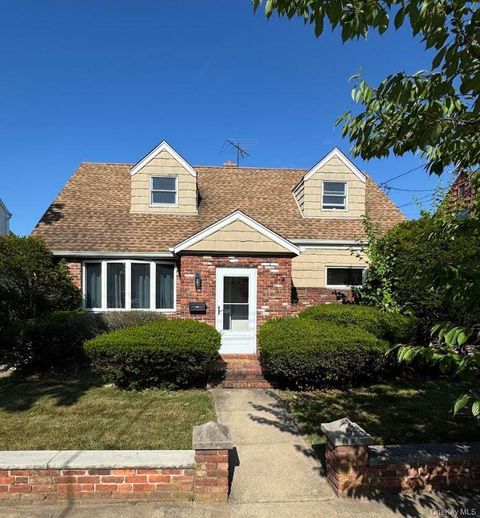 Homes For Sale - 158-38 84th Street<br/> Howard Beach, NY 11414