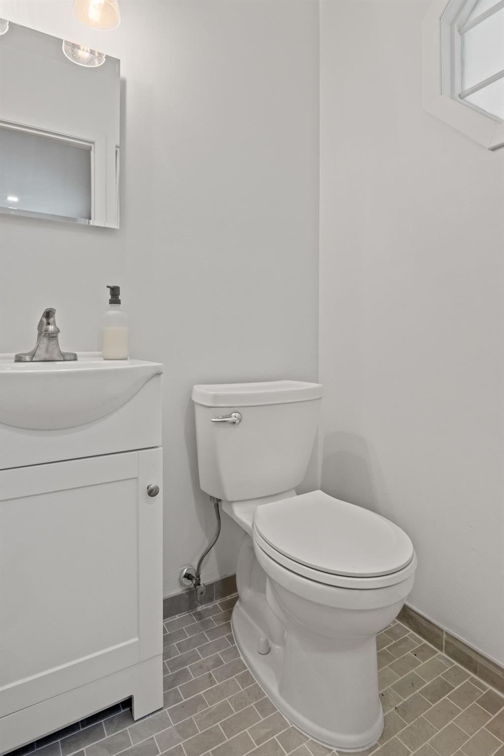 12 Franklin Commons, Yaphank, New York image 16