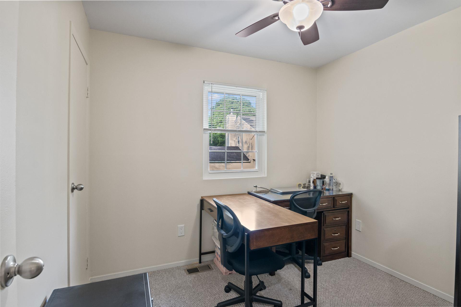 12 Franklin Commons, Yaphank, New York image 21