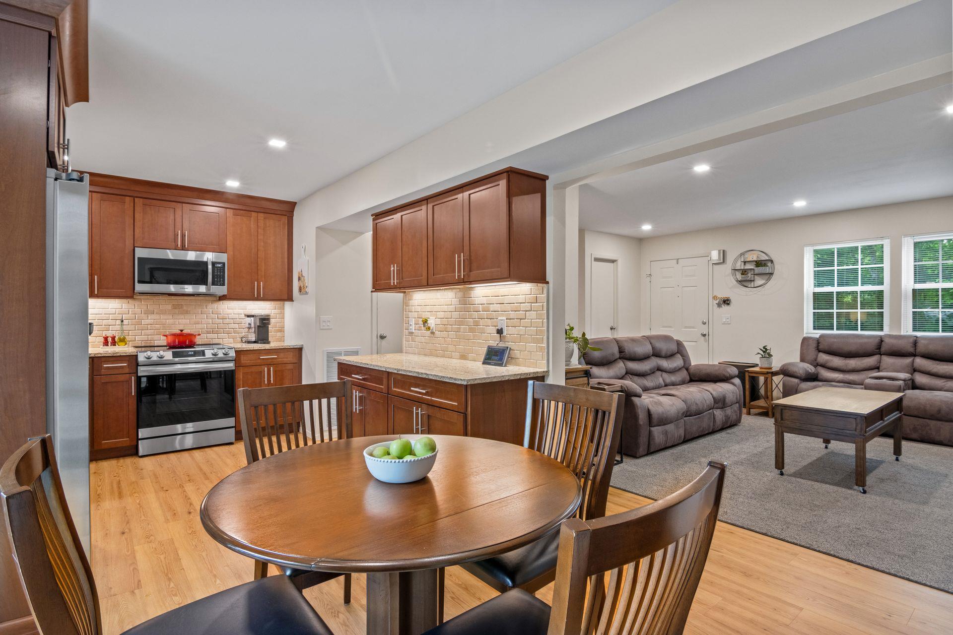 12 Franklin Commons, Yaphank, New York image 11