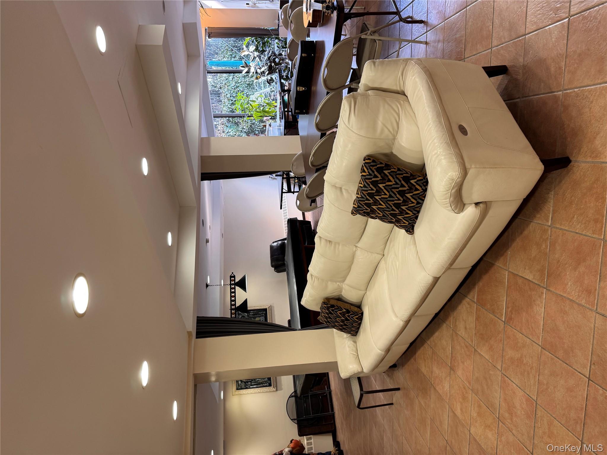 1874 Pelham Parkway S 3B