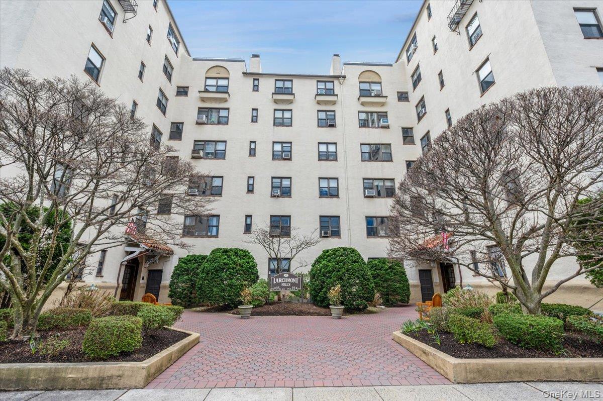 17 N Chatsworth Avenue 3L