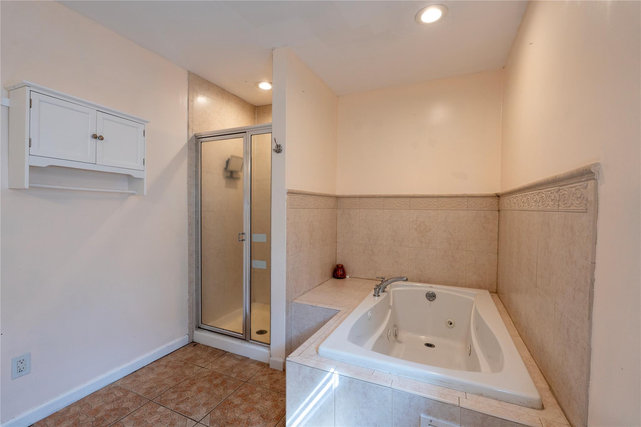 21 Pine Cone Street, Middle Island, New York image 11