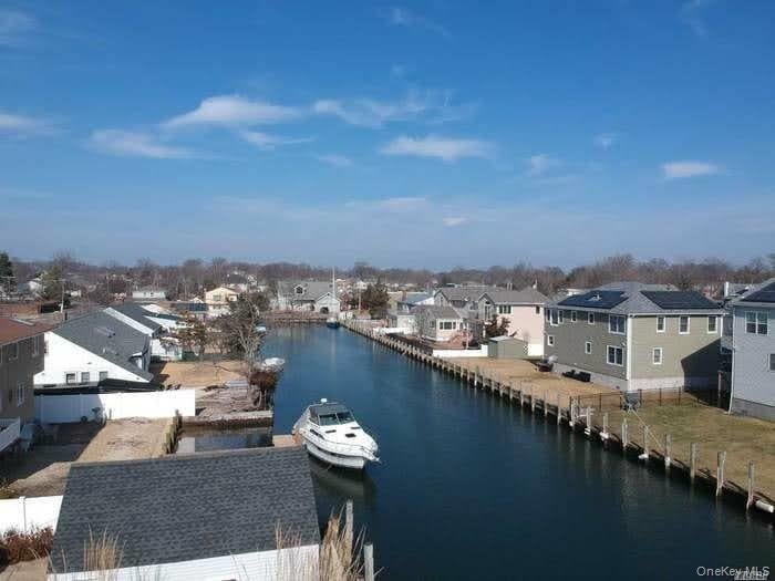 Photo of 370 Clocks Boulevard, Massapequa, NY 11758 (MLS # 1035484)