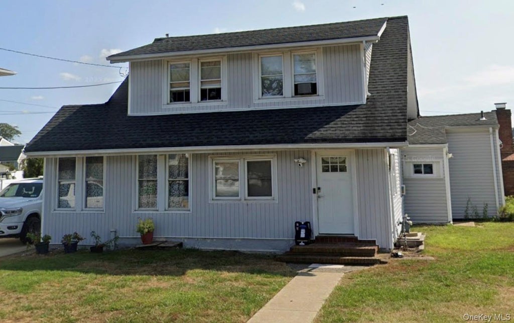 Photo of 370 Clocks Boulevard, Massapequa, NY 11758 (MLS # 1035484)