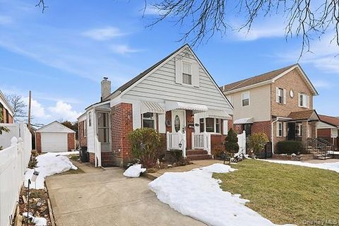 82-27 248th Street Bellerose NY 11426